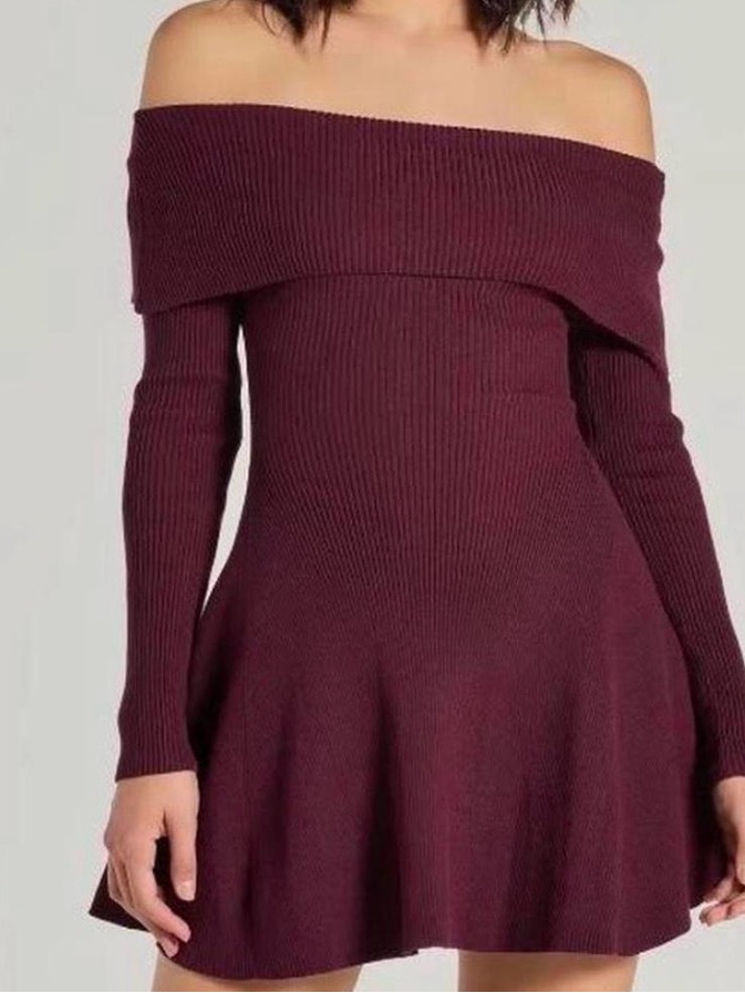 Windsor Off-The-Shoulder Ribbed Knit Dress Sweater In Burgundy